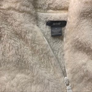 NWOT Aerie Fuzzy Quater Zip Sweatshirt